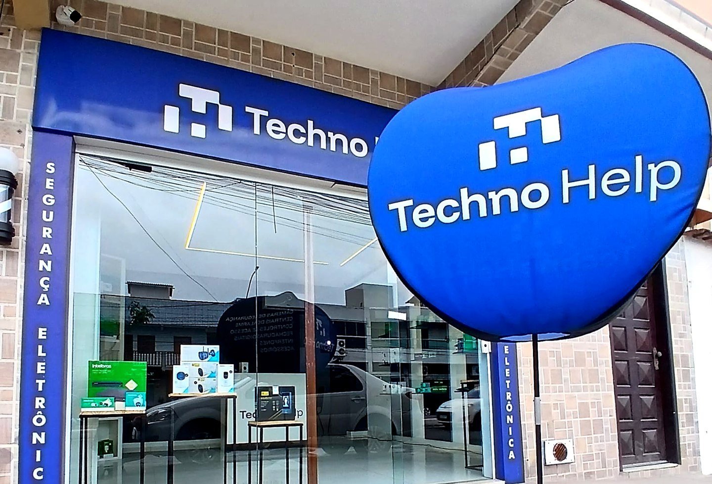 Fachada da loja física Techno Help, em Cabo Frio
